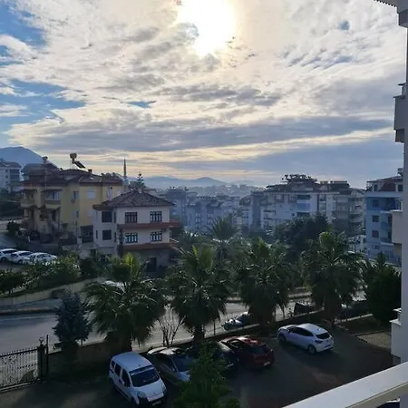Bueyuekhabahce Foothill On The Turkish Med Daire